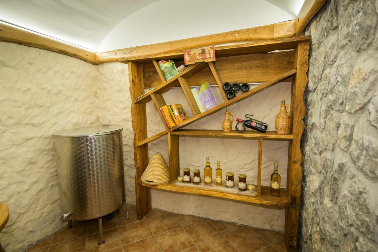 Vineyard Cottage Vina in Medu Trebelno Exterior foto