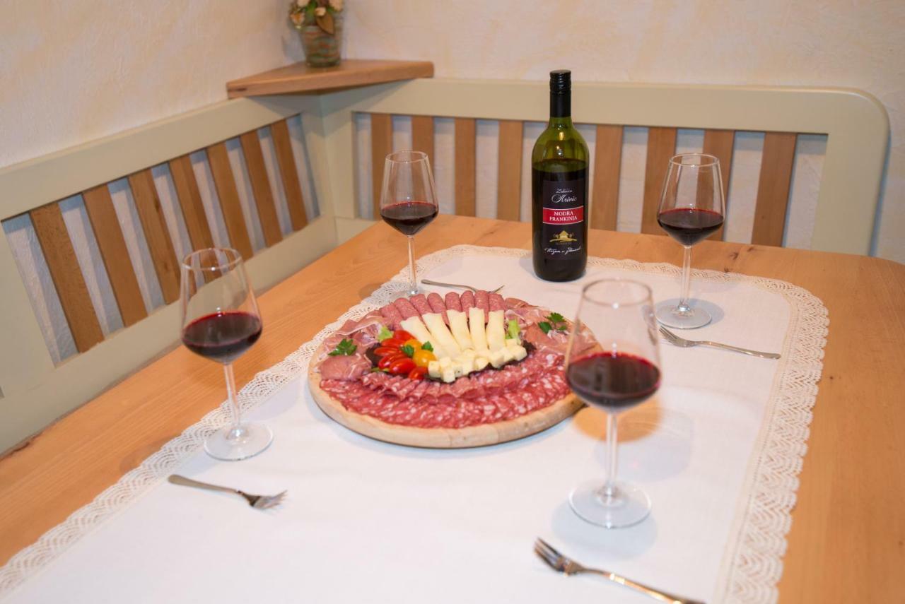 Vineyard Cottage Vina in Medu Trebelno Exterior foto